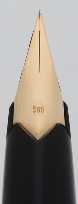 Montblanc 227 Fountain Pen (1970s) - Black, Piston Fill, 14k